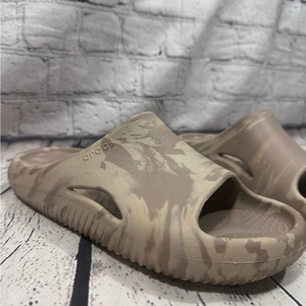 Crocs Women's Brown Mellow Marbled Slide - Picture 3 of 7